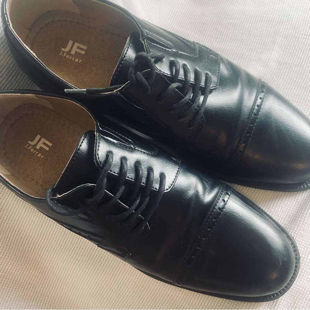 JF J.Ferrar Black Oxfords Sleek Design